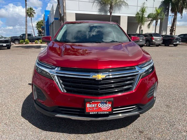 Used 2023 RADIANT RED TINTCOAT Chevrolet LT image 2