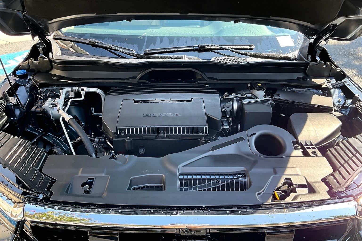 New 2026 Smoke Blue Pearl Honda Touring image 16