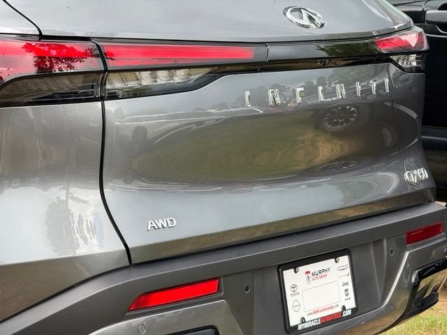 Certified Used 2024 Gray INFINITI PURE image 7