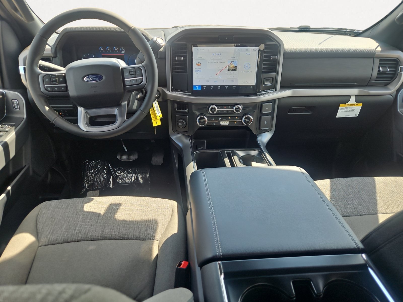 New 2026 Agate Black Metallic Ford XLT image 3
