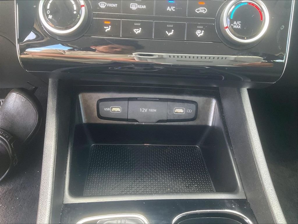 Used 2023 Silver Hyundai SE image 12