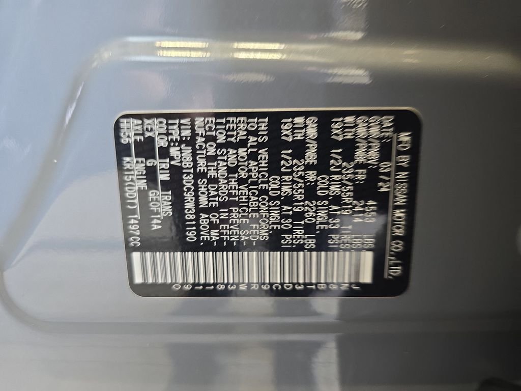 Used 2024 Gray Nissan Platinum image 39