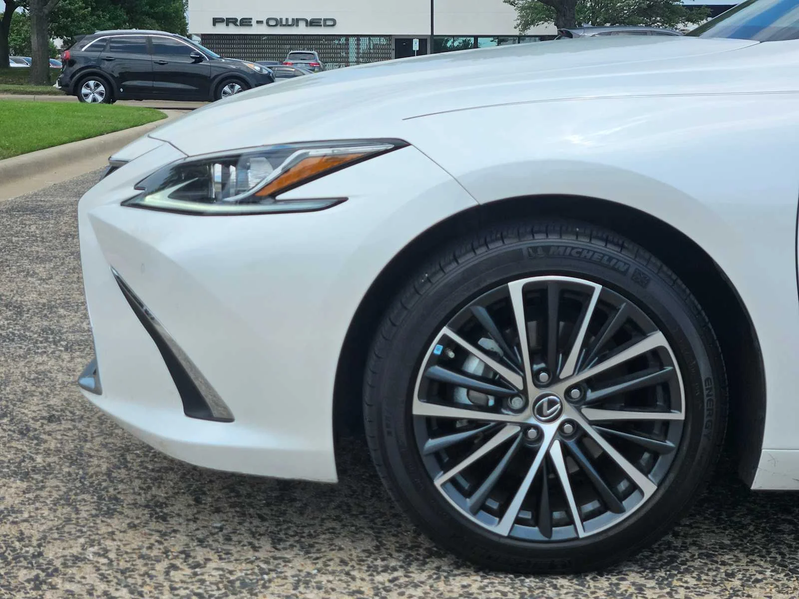 Certified Used 2023 EMINENT WHITE PEARL Lexus  image 5