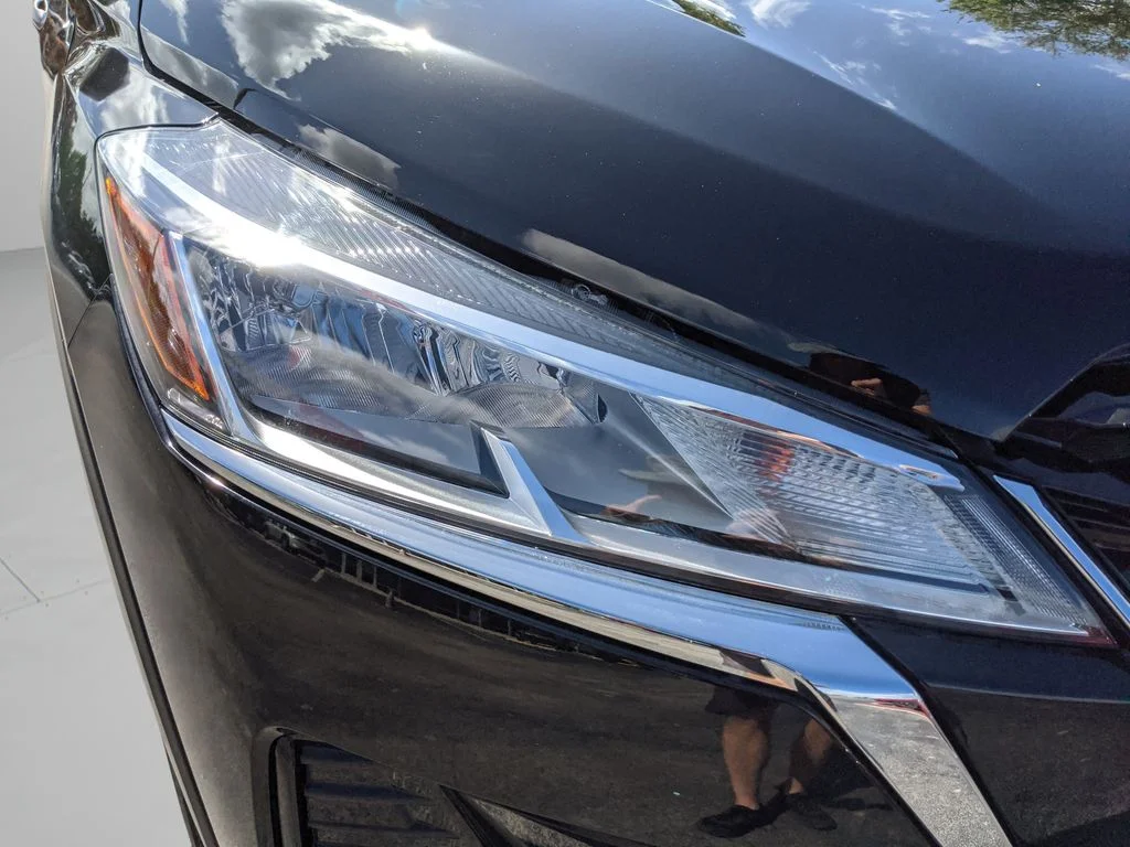 Used 2025 Black Nissan S image 13