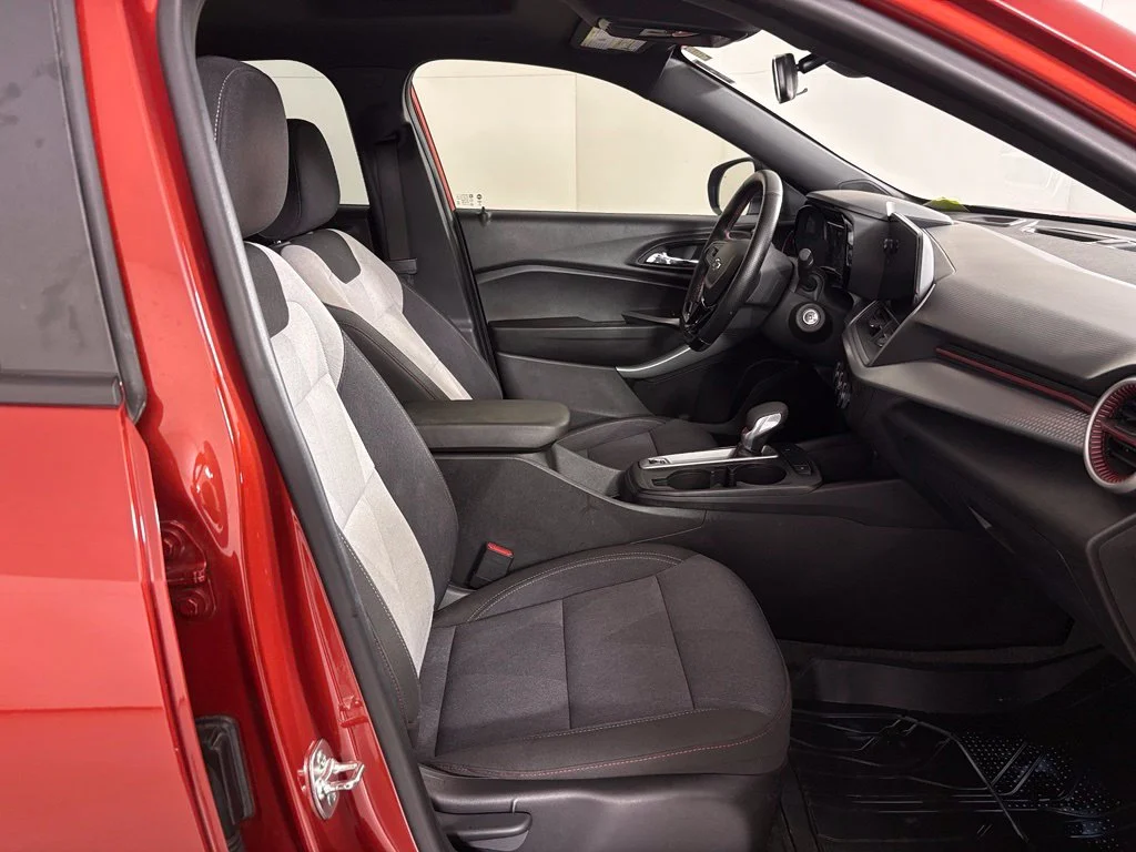 Used 2024 Red Chevrolet 1RS image 39