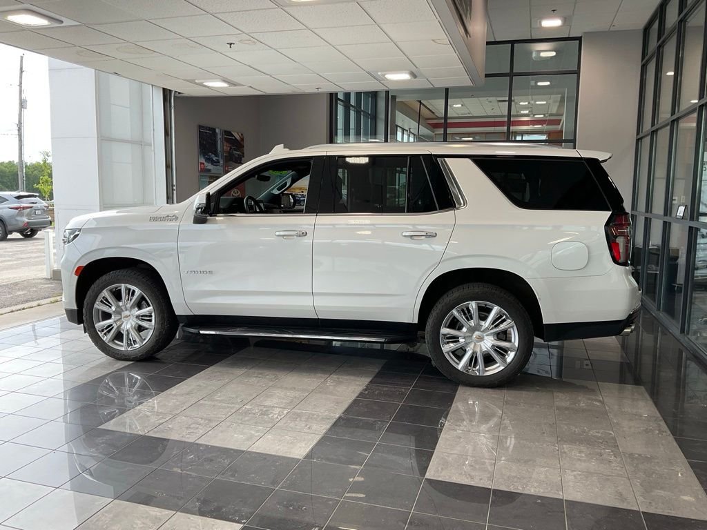 Used 2024 Beige Chevrolet High Country image 4