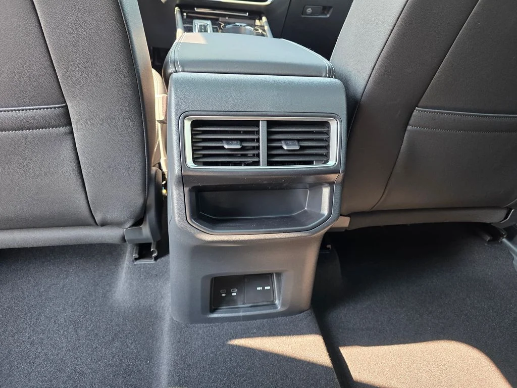 2026 Volkswagen Atlas Cross Sport SE w/Tech - Photo 22