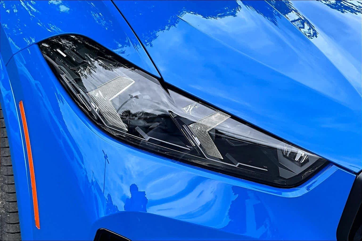 New 2026 Gentian Blue BMW xDrive40i image 13