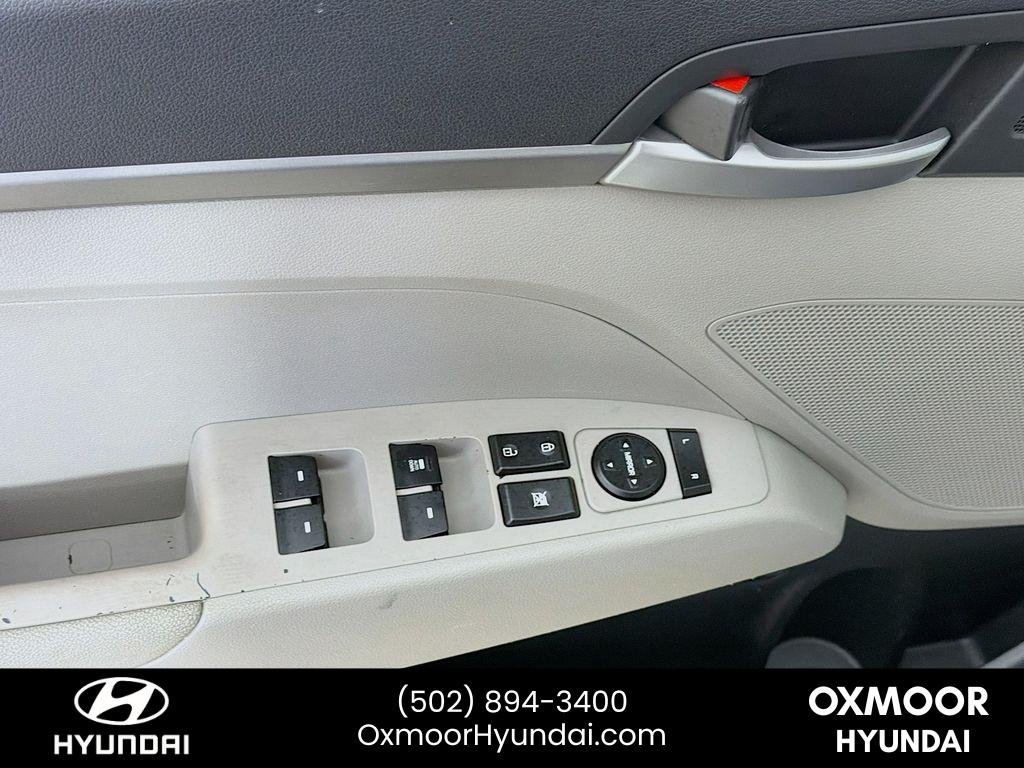 2017 Hyundai Elantra SE - Photo 16