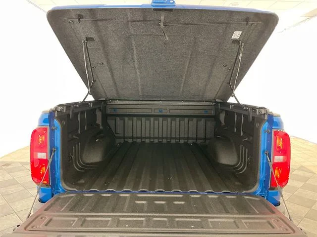 Used 2022 BLUE Chevrolet Work Truck image 22