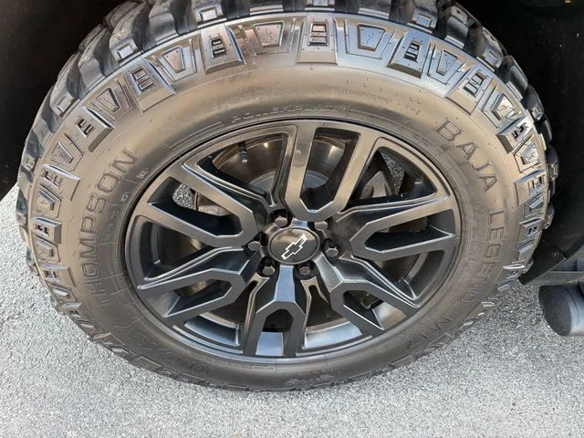 Used 2024 Black Chevrolet Z71 image 5