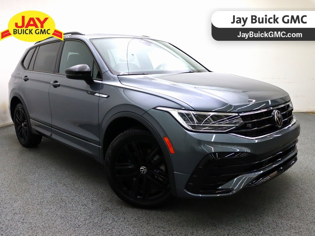 2022 Volkswagen Tiguan SE R-LINE BLACK