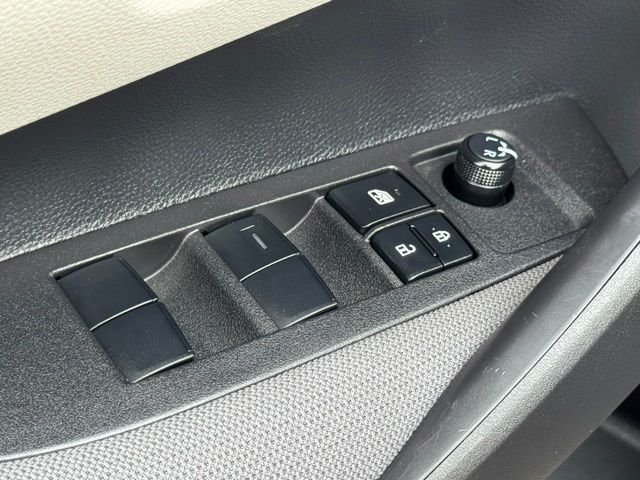 Used 2026  Toyota LE image 22