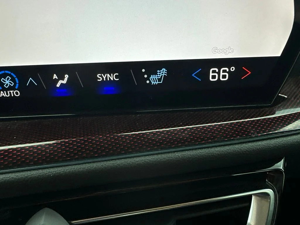 Used 2024 Black Chevrolet Z71 image 20
