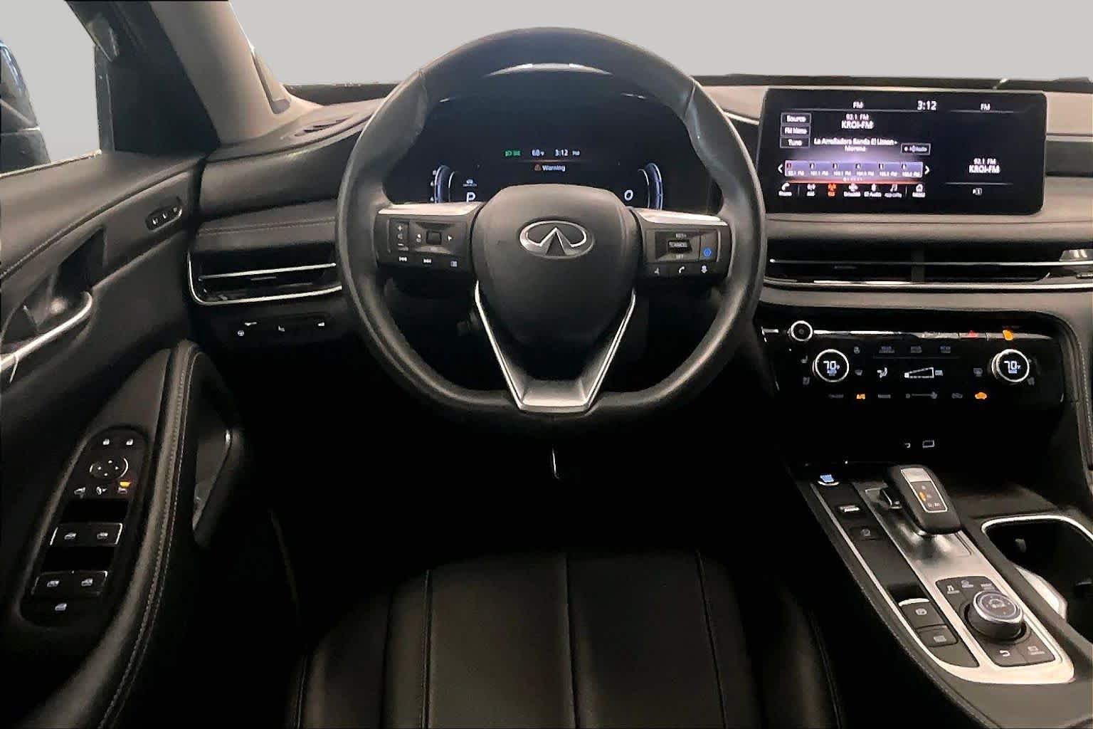 Used 2025 Mineral Black INFINITI LUXE image 5