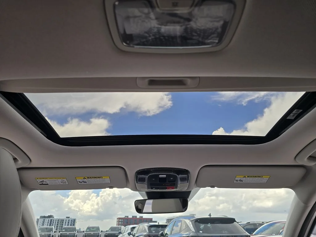 New 2026 Gray Hyundai SEL Premium image 10