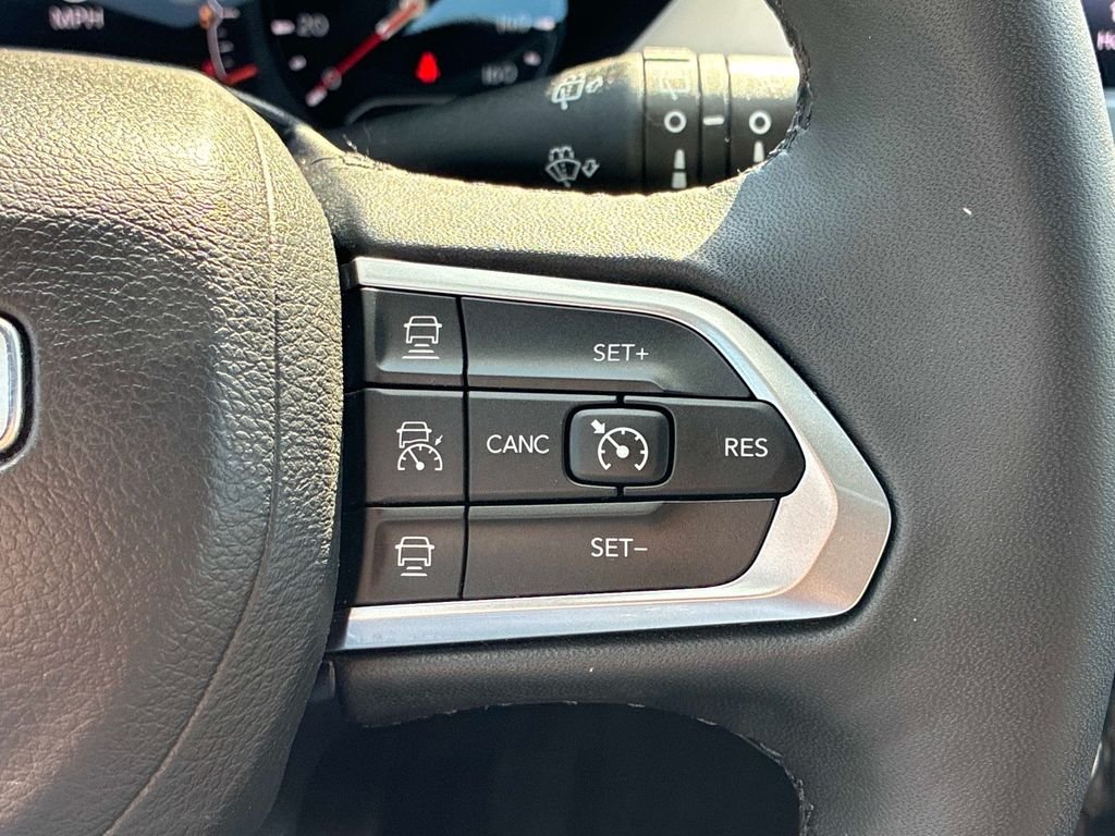Used 2024 Gray Jeep Limited image 26