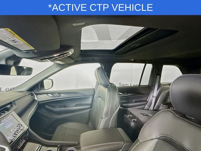 New 2025 Bright White Clear-Coat Exterior Paint Jeep Altitude X image 21