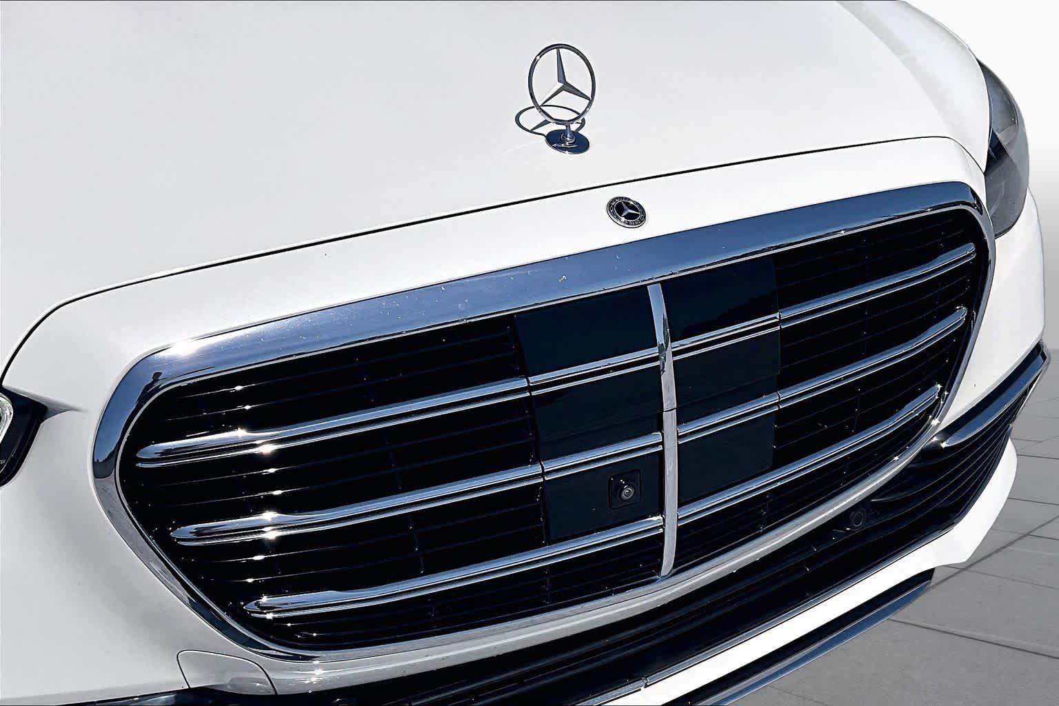 Used 2022 MANUFAKTUR Diamond White Mercedes-Benz S 500 image 30