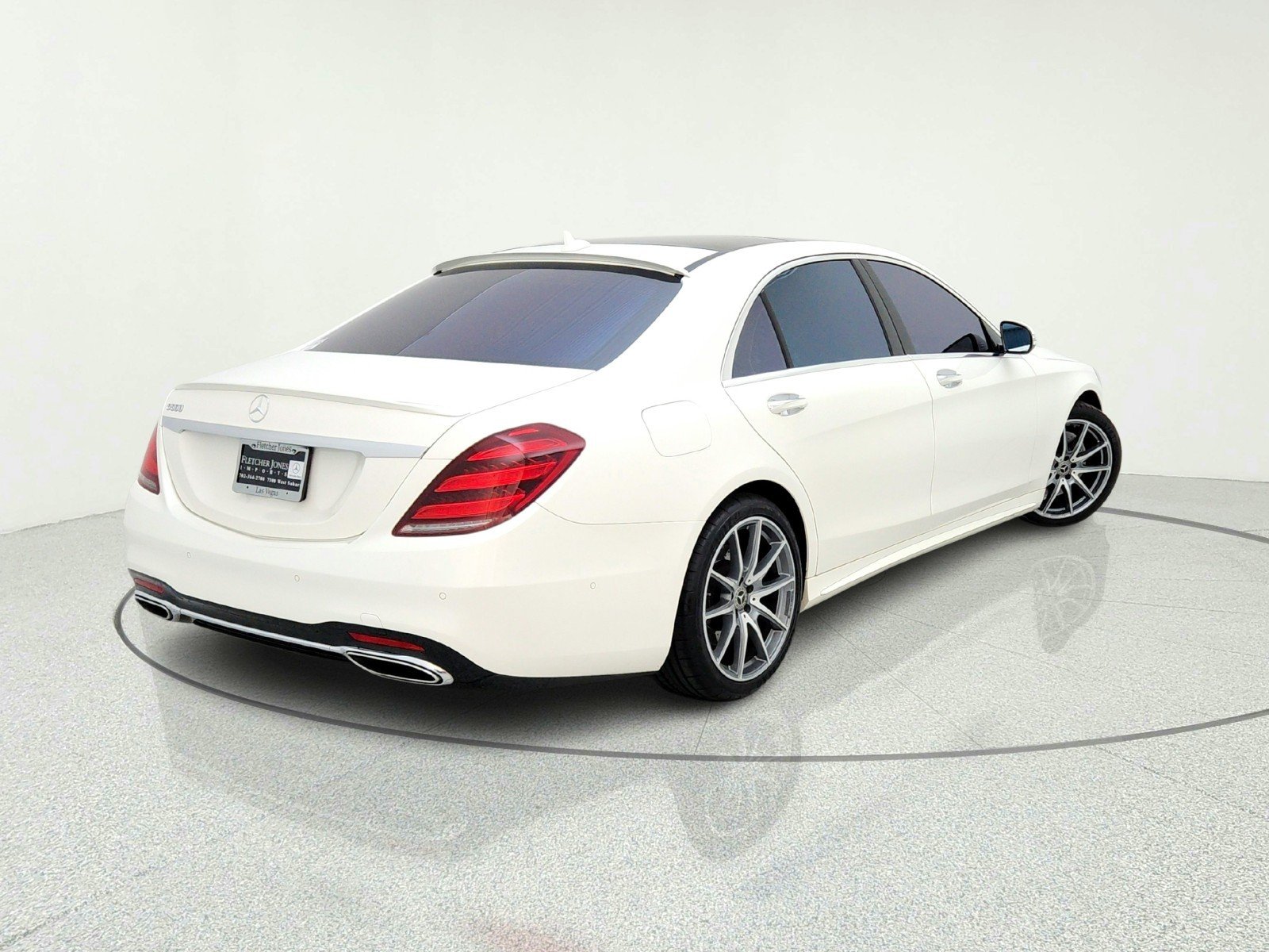 Used 2018 designo Diamond White Mercedes-Benz S 560 image 9