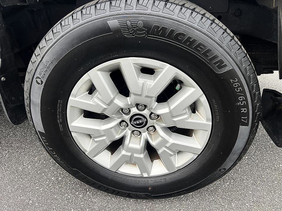 Used 2024 Gun Metallic Nissan SV image 12