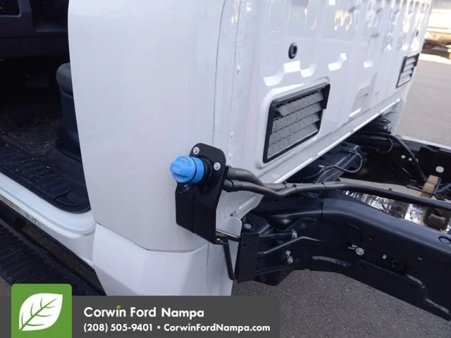 2025 Ford F-550 Super Duty Chassis Cab XL - Photo 24