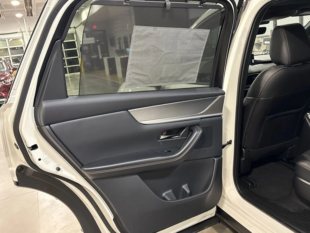 2026 Mazda CX-70 Premium Package - Photo 9