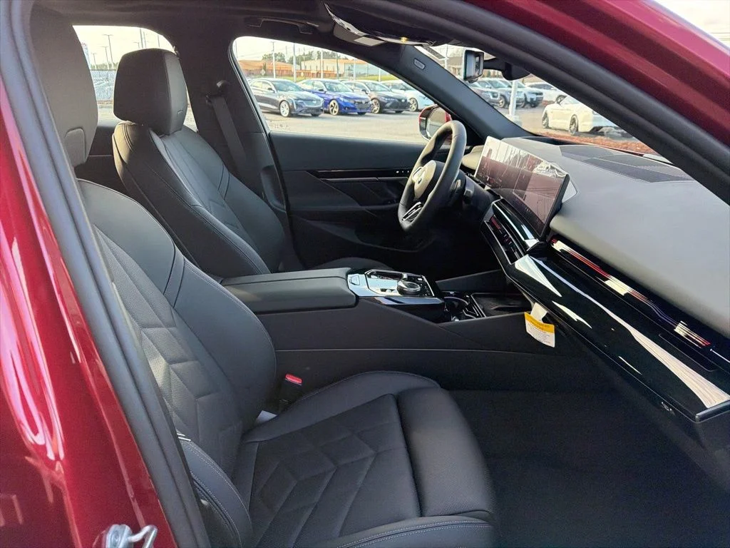 2026 BMW 5 Series 530i - Photo 25