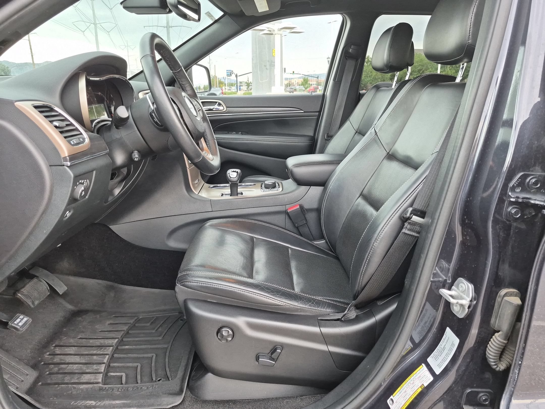 Used 2015 Maximum Steel Metallic Clearcoat Jeep Limited image 15