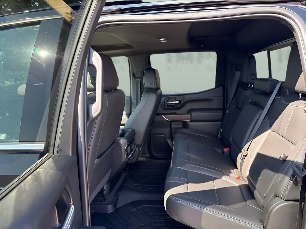 Used 2022 Black Chevrolet High Country image 13
