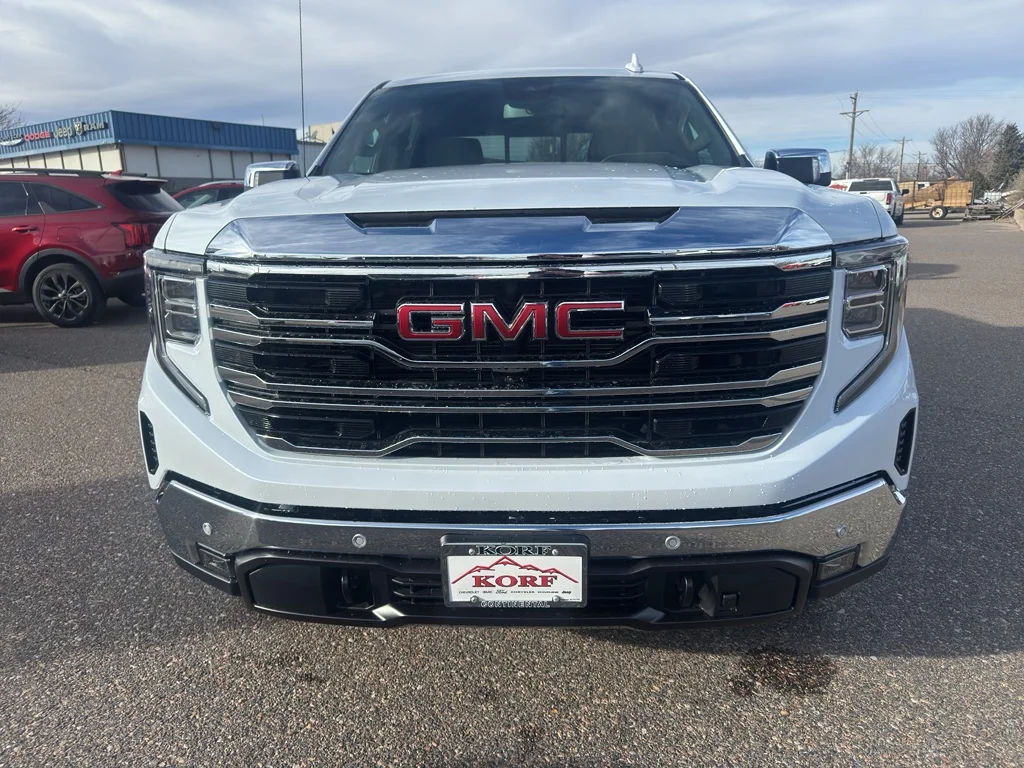 New 2026 Glacier White Tricoat GMC SLT image 3
