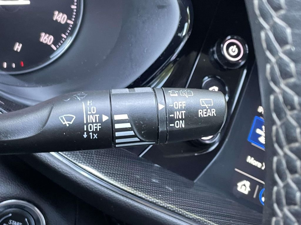 Used 2022 Blue Buick Essence image 23