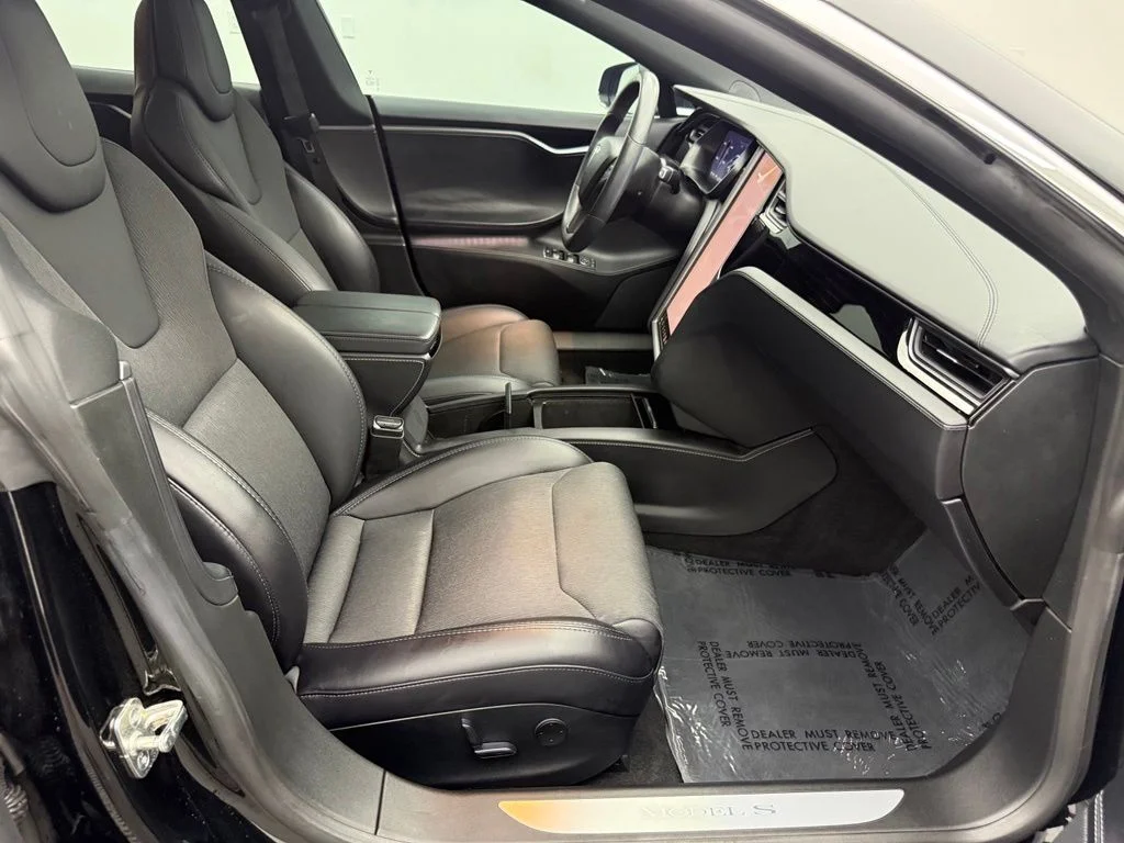 Used 2018 Black Tesla 75D image 34