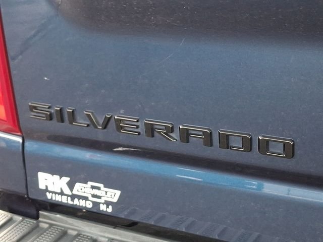 Used 2022 Blue Chevrolet LTZ image 32