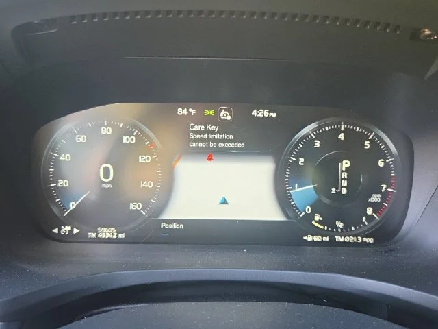 Used 2021 White Volvo T5 Momentum image 27