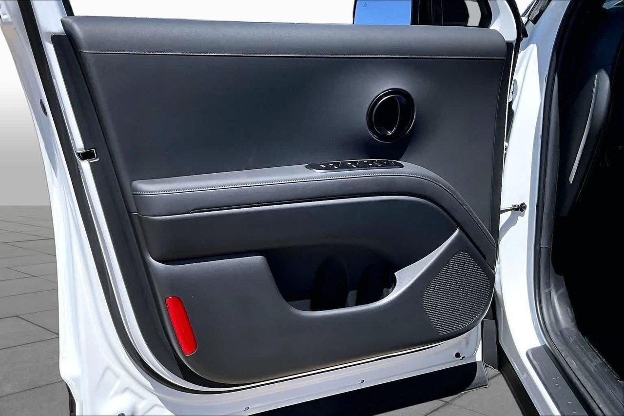 New 2027 Creamy White Pearl Hyundai XRT Pro image 10