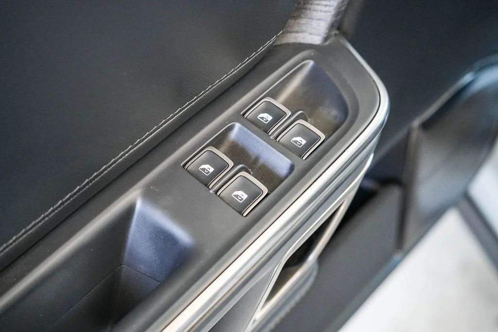 Used 2024  Rivian Adventure Dual Motor Perf Max Pack image 20