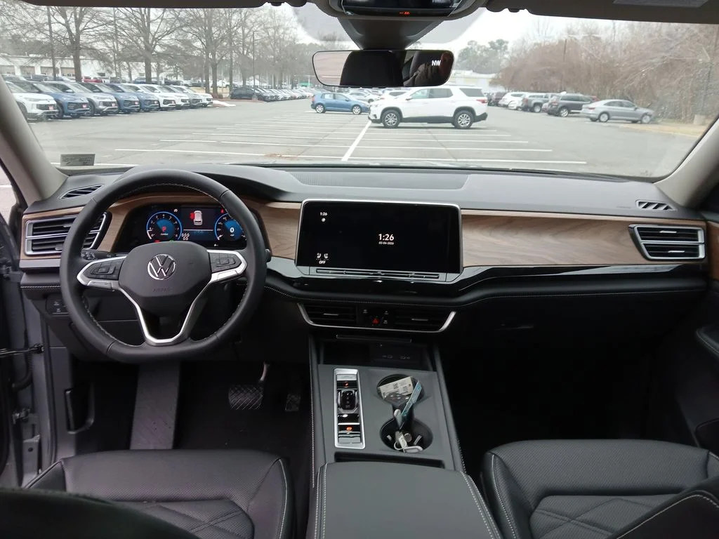 New 2026 Silver Volkswagen 2.0T SE image 12