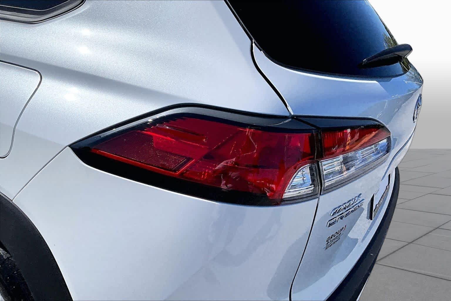 Used 2024 Wind Chill Pearl Toyota LE image 26
