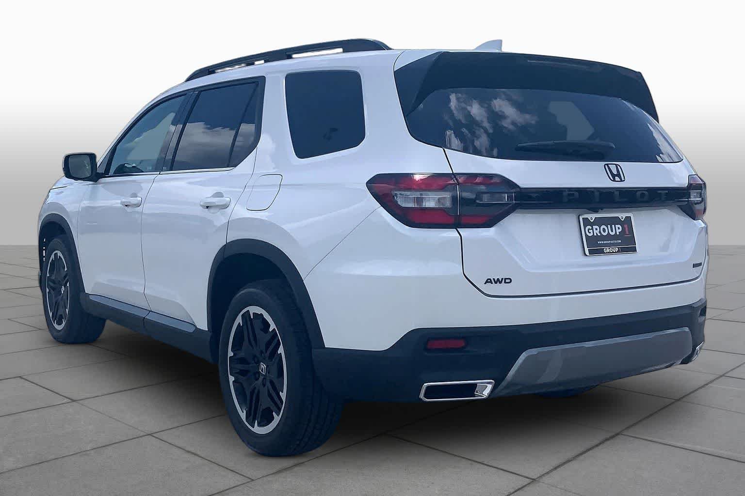New 2026 Platinum White Pearl Honda AWD Touring Blackout image 11