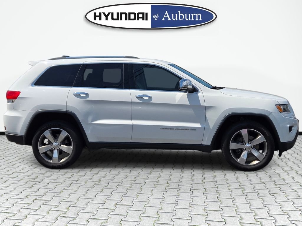 Used 2016 White Jeep Limited image 4