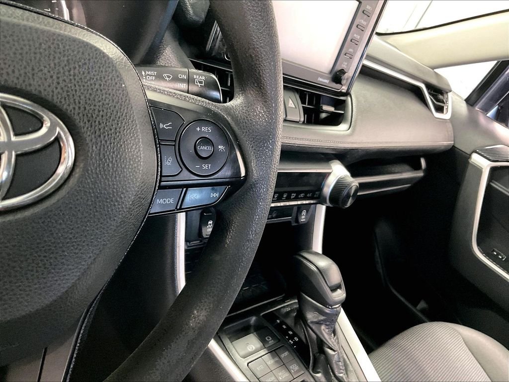 Used 2020 Gray Toyota LE image 22
