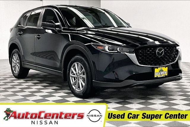 2023 Mazda CX-5 S Preferred package Auto AWD's photo