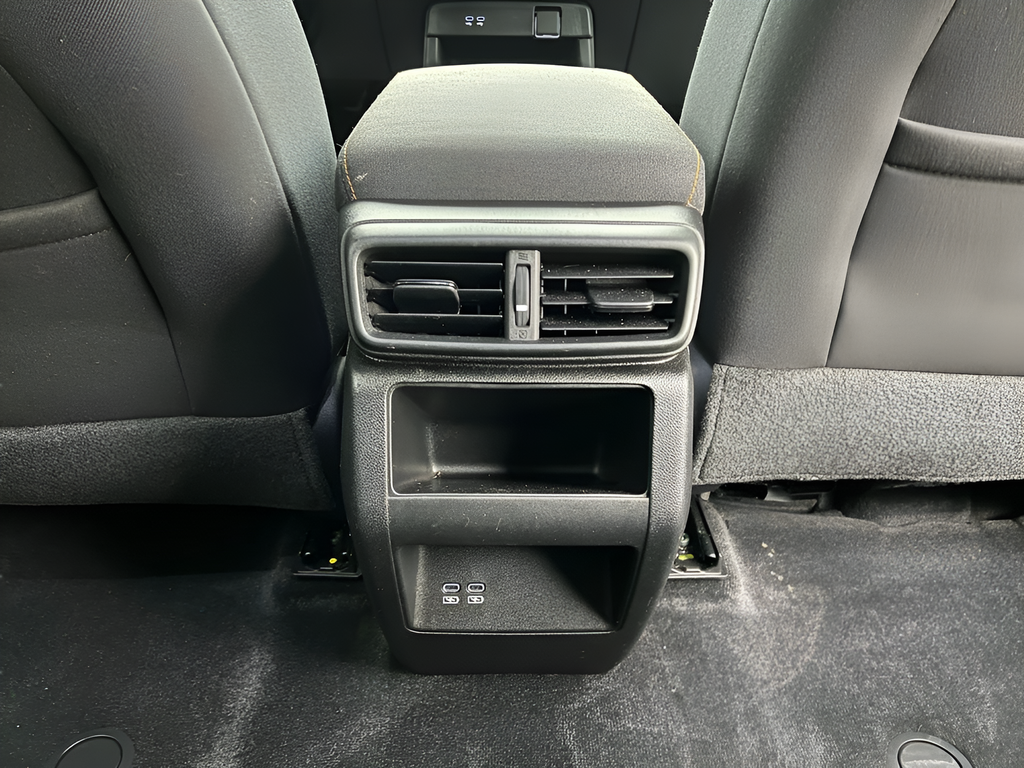 Used 2025 Snowfall Pearl Honda EX image 34