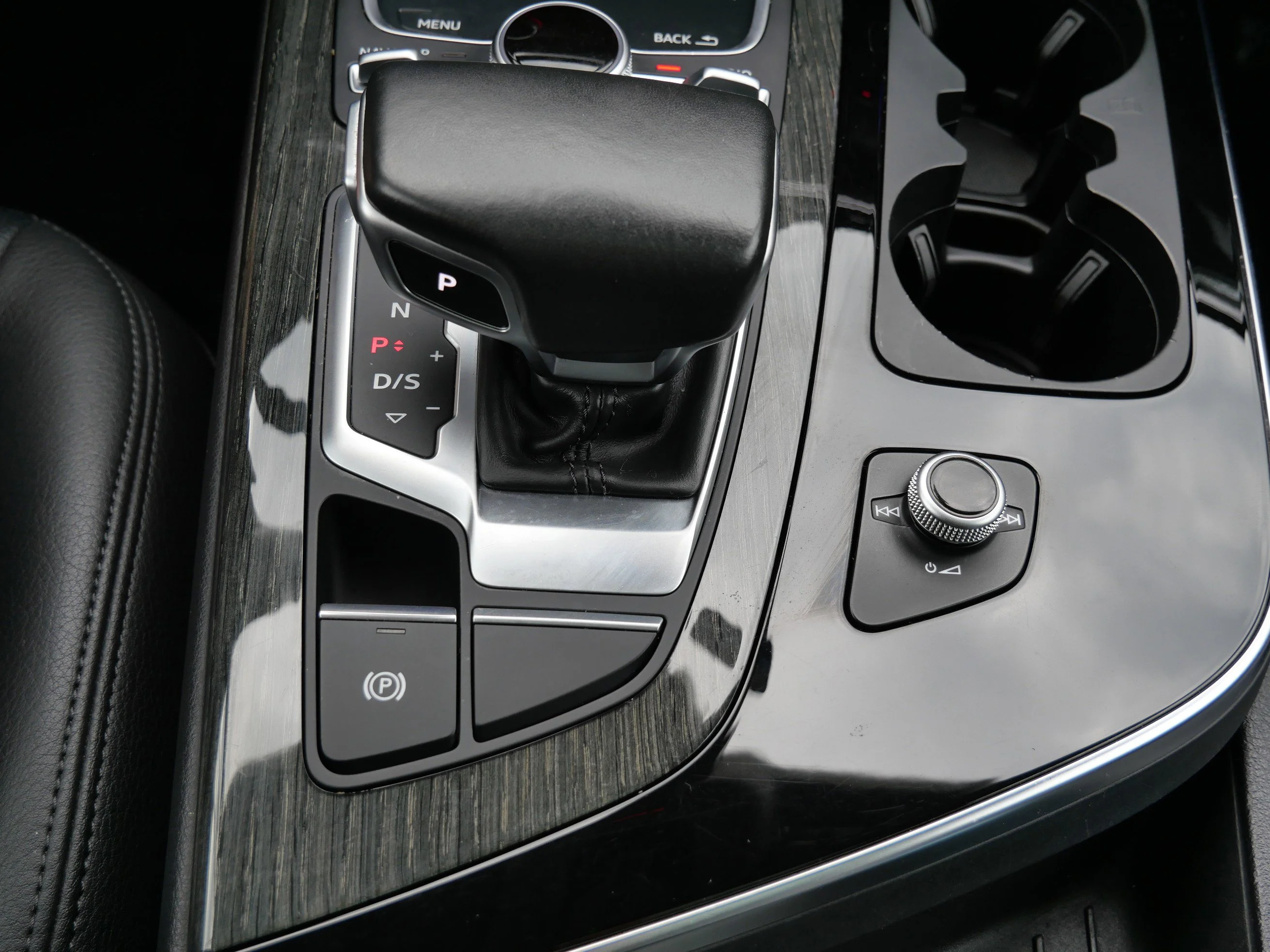 Used 2019 Samurai Gray Metallic Audi Premium Plus image 21