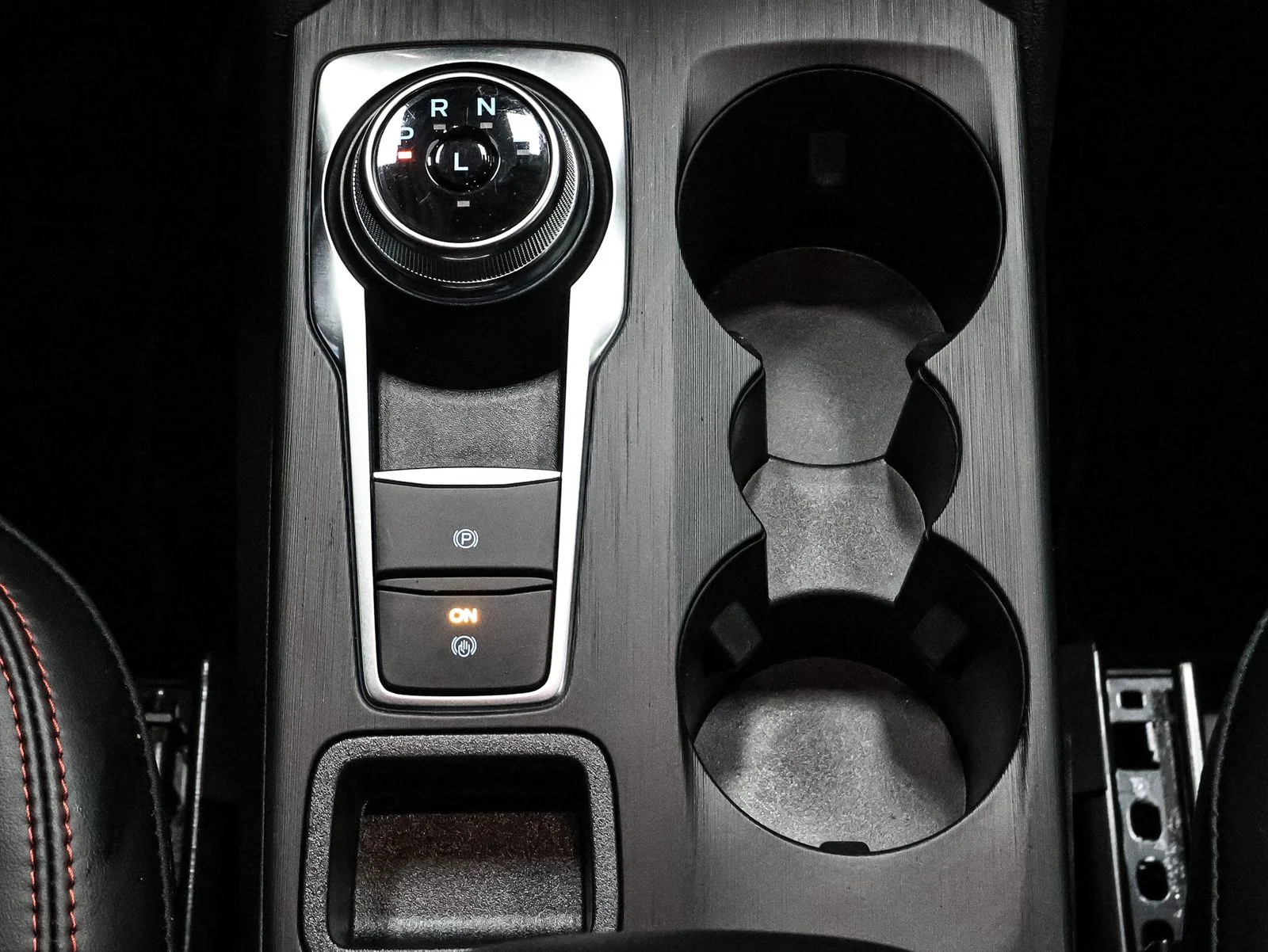 2026 Ford Escape ST-Line - Photo 27