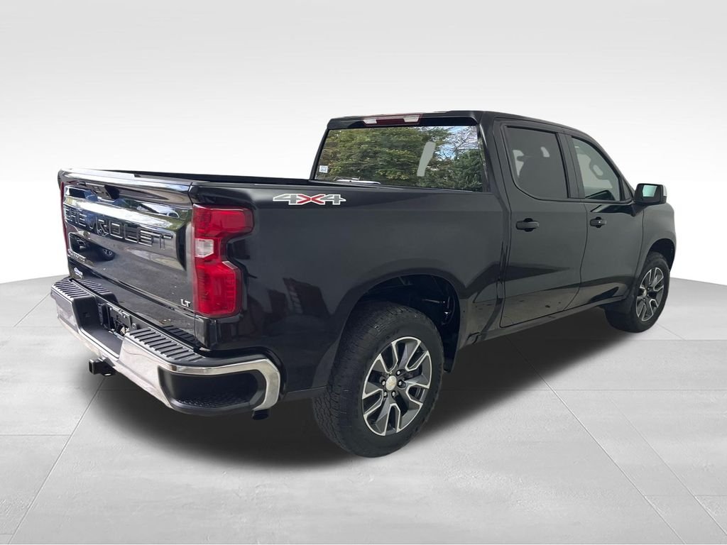 Used 2023 Black Chevrolet LT image 5