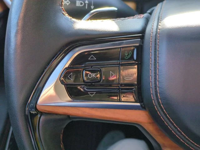 Used 2024 Gray Jeep Summit Reserve image 17