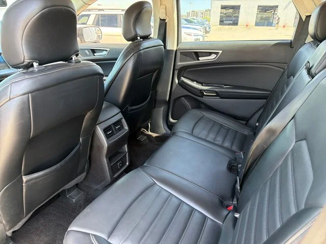 Used 2017 Gray Ford SEL image 21