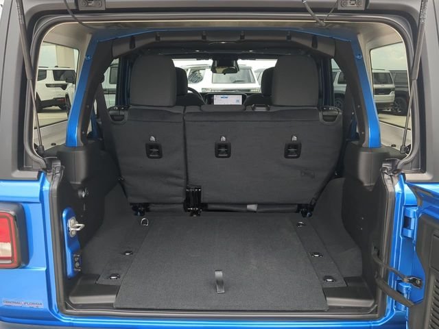 New 2027 Hydro Blue Pearl-Coat Paint Jeep  image 14